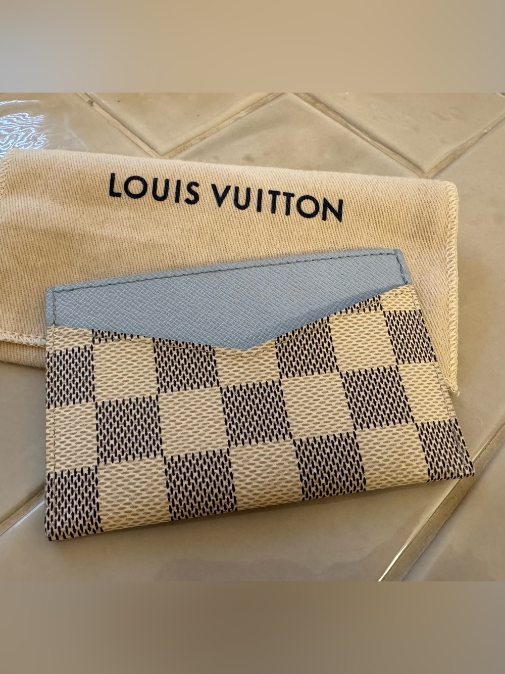 Authentic Louis Vuitton Damier Azur Canvas Card Holder in Light Blue - Picture 2 of 5